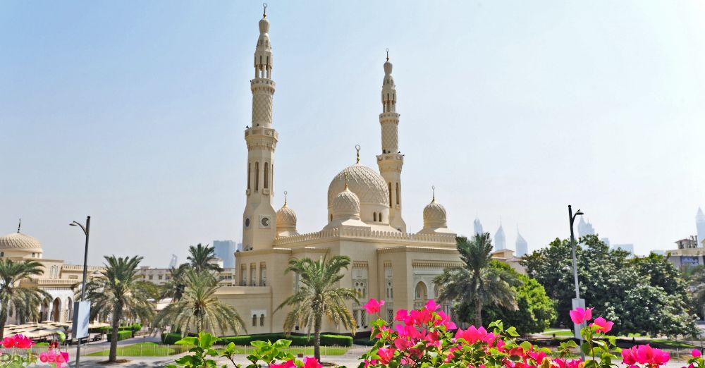 best places to visit in dubai-Jumeirah mosque