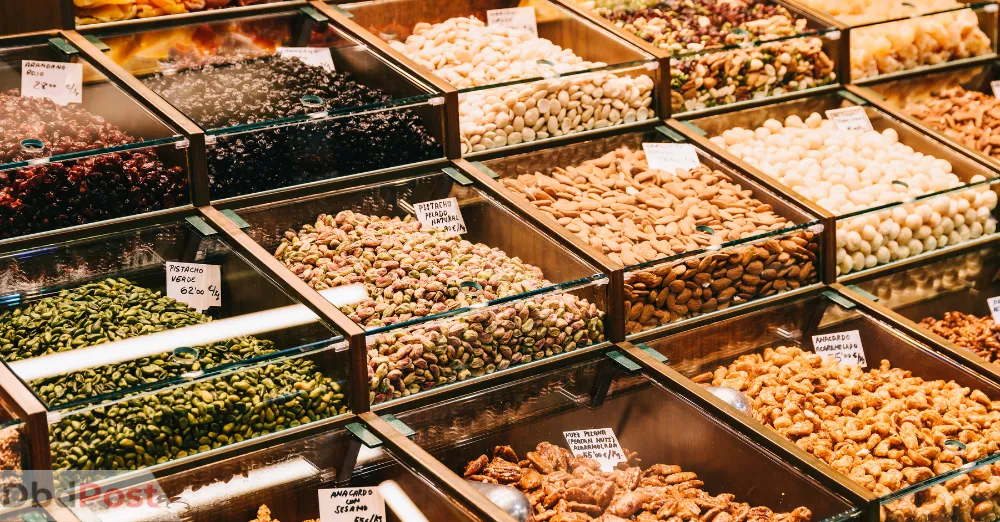 showing dry foods from Dubai fish market