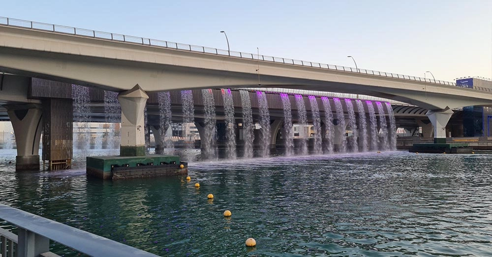 inarticle image-business bay metro station-Dubai Waterfall