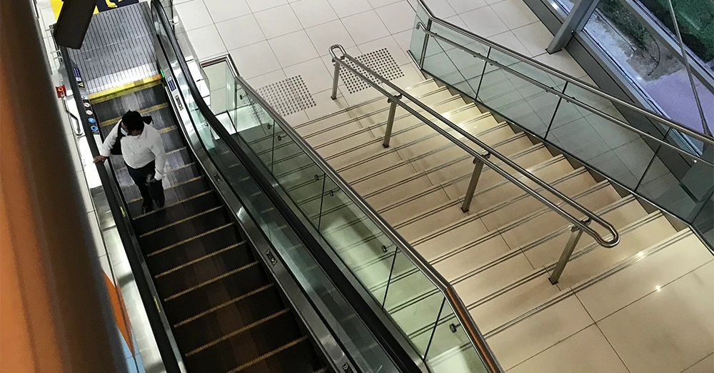 inarticle image-dubai healthcare city metro station-lifts and escalator