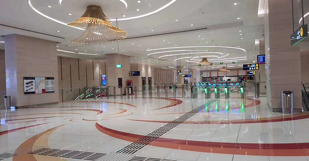 inarticle image-jumeirah golf estates metro station-station concourse