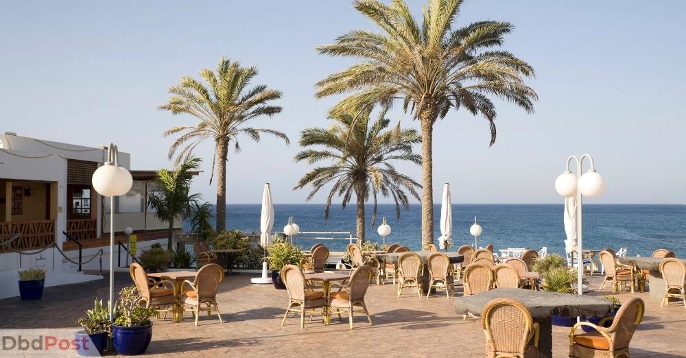 inarticle image-mirfa beach-Restaurants near Mirfa beach
