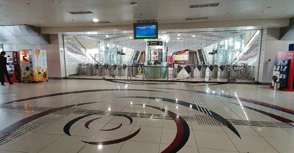 inarticle image-stadium metro station-ticket barriers