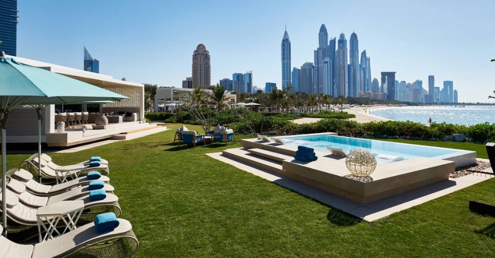 inartilce image-drift beach dubai-Private beach Cabana