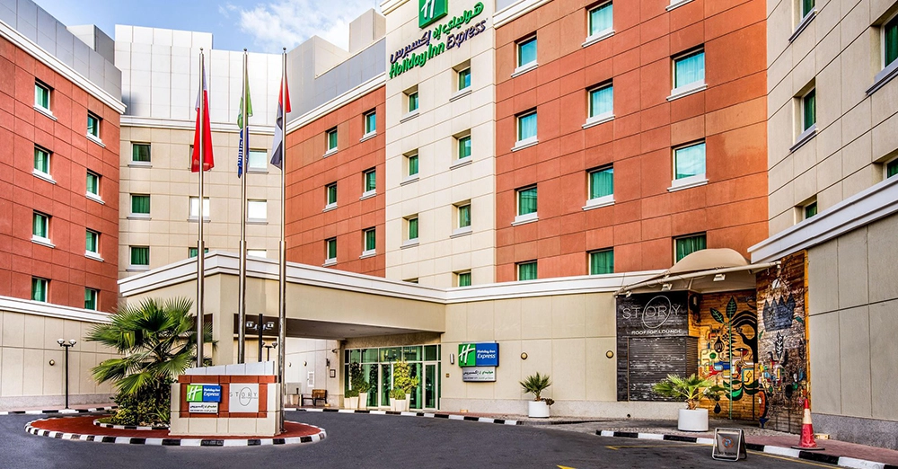 inarticle image-black palace beach-Holiday Inn Express Dubai Internet City