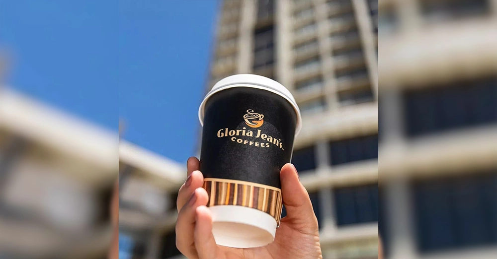 inarticle image-sunset beach dubai-Gloria Jean's Coffees