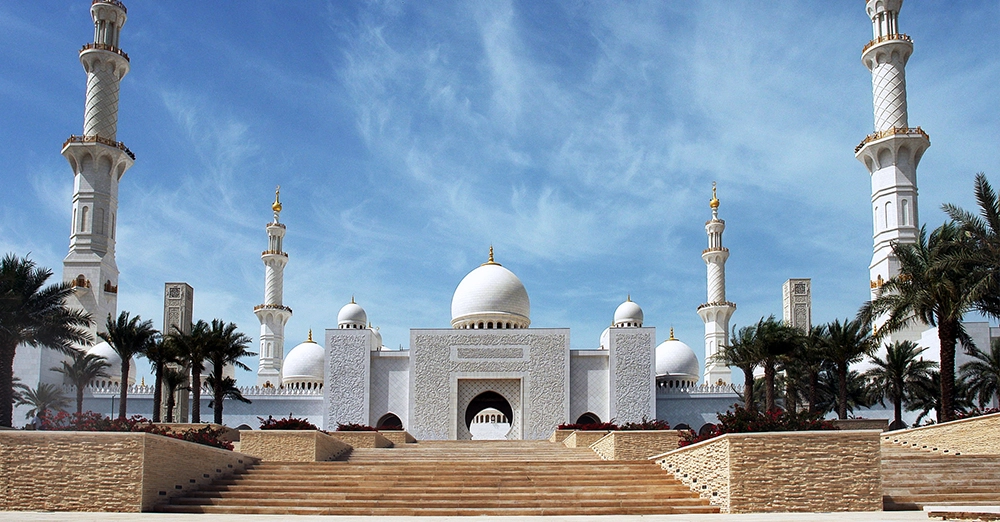 inarticle image-khorfakkan beach-Sheikh Zayed Grand Mosque