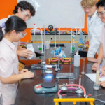 Thai students win global science award 1